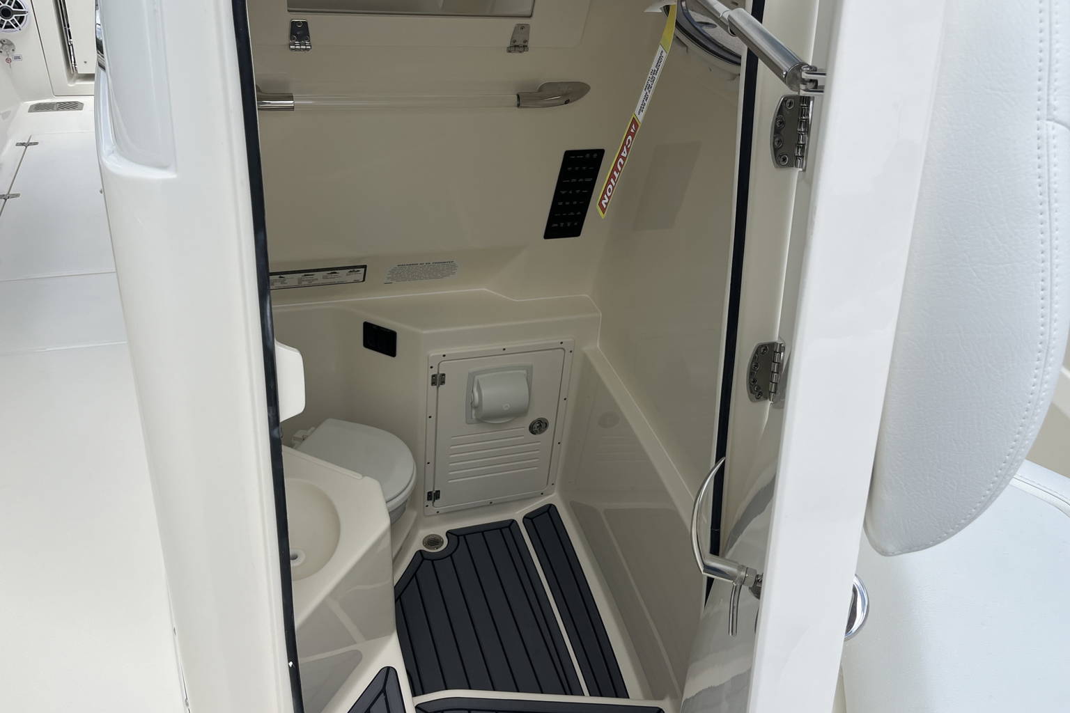 New 2026 Cobia 265 CC #G002 image 23