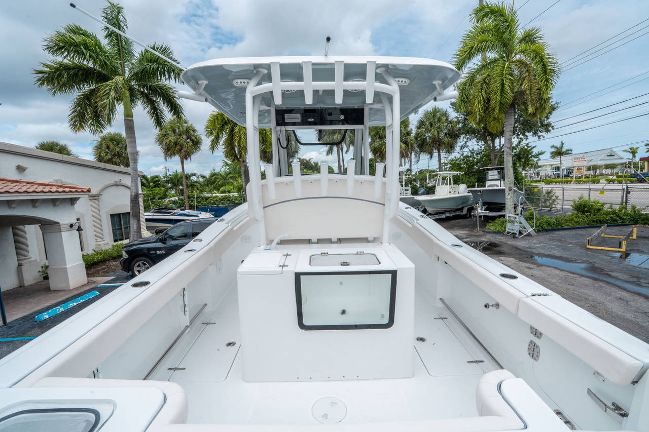 Alternative image of Sea Hunt Gamefish 28 FS in Fort Lauderdale, FL