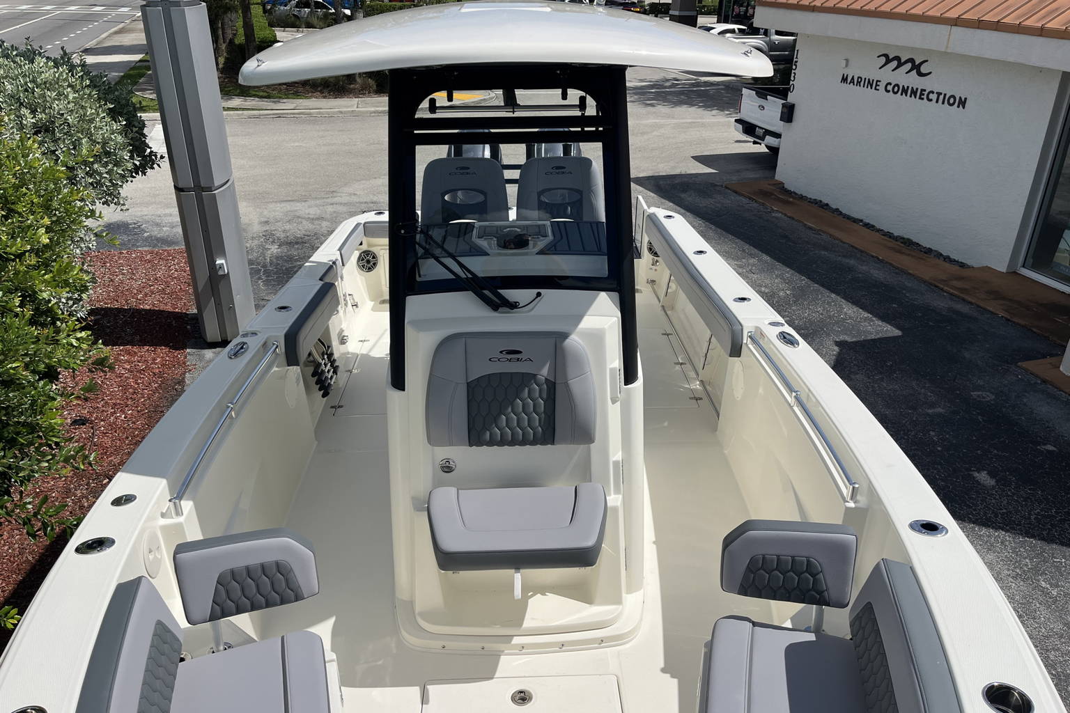 New 2026 Cobia 265 CC Open #H002 image 20