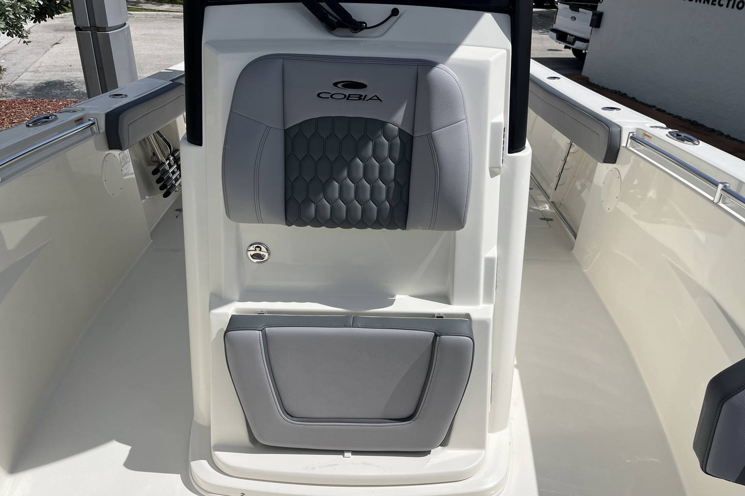 New 2026 Cobia 265 CC Open #H002 image 21