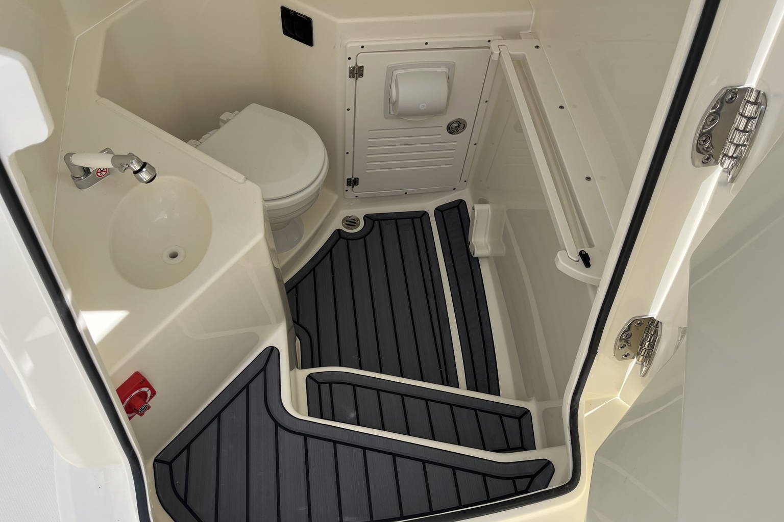 New 2026 Cobia 265 CC Open #H002 image 25