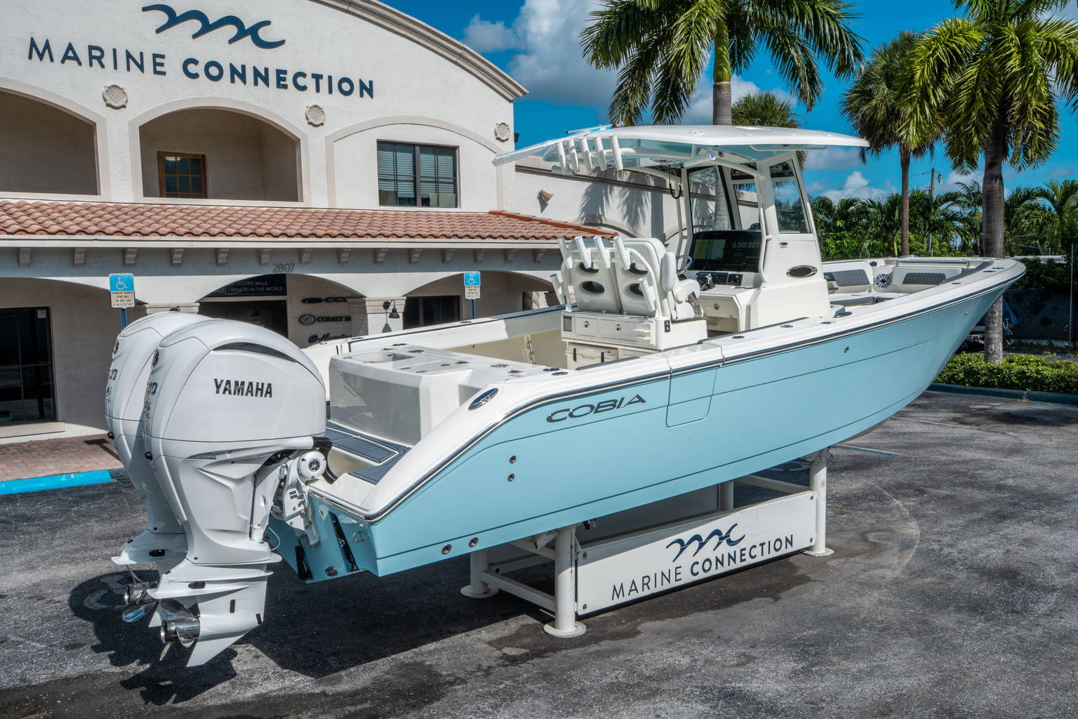 New 2026 Cobia 285 CC #J004 image 3