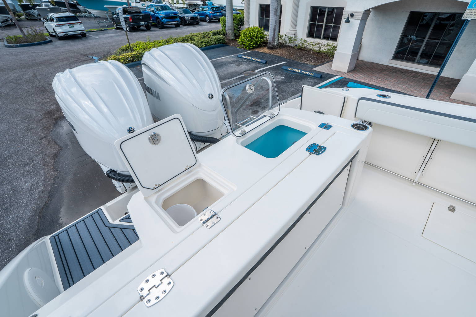 New 2026 Cobia 285 CC #J004 image 13