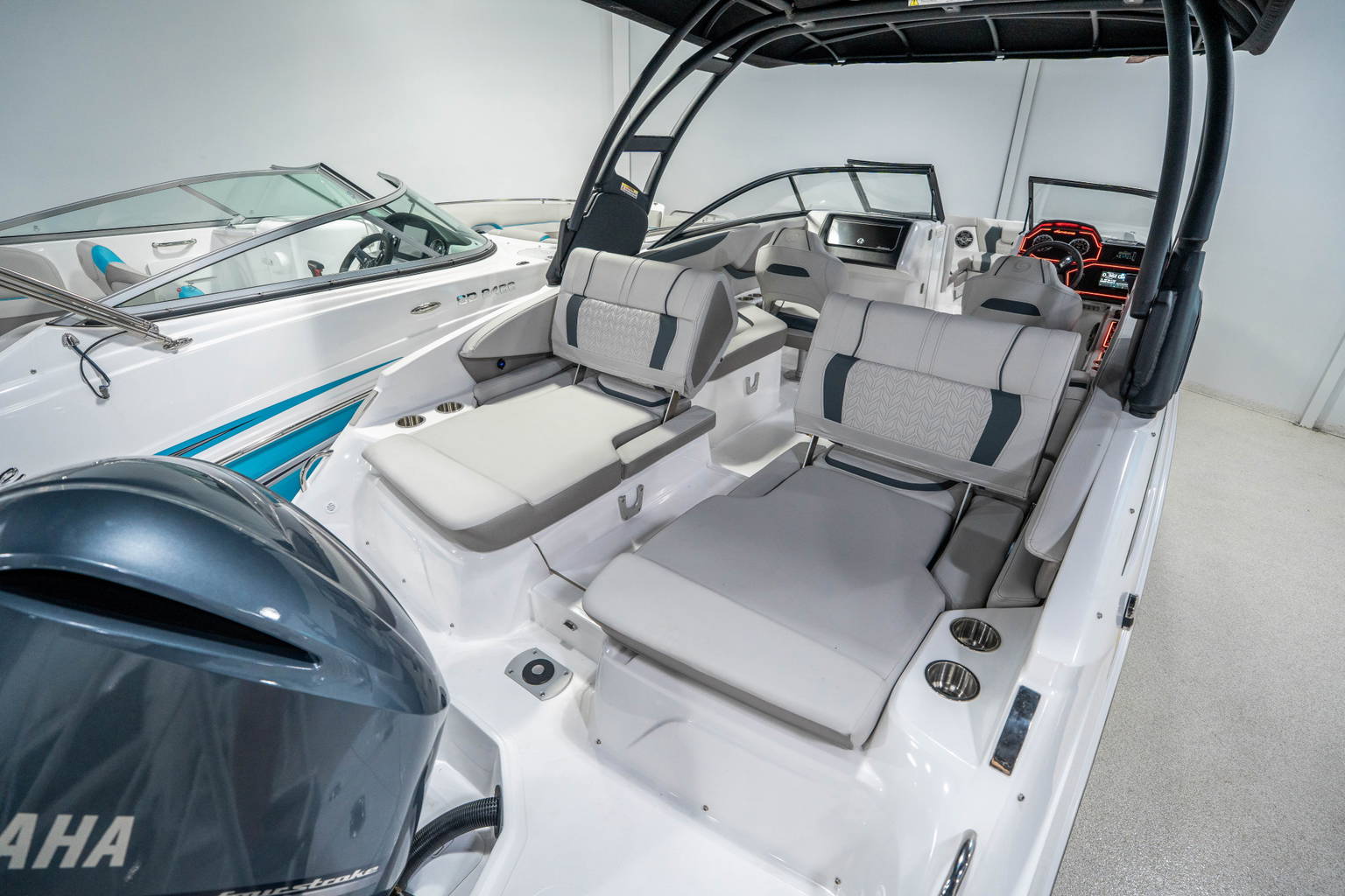 New 2026 Hurricane SunDeck 2600 OB #3386 image 6