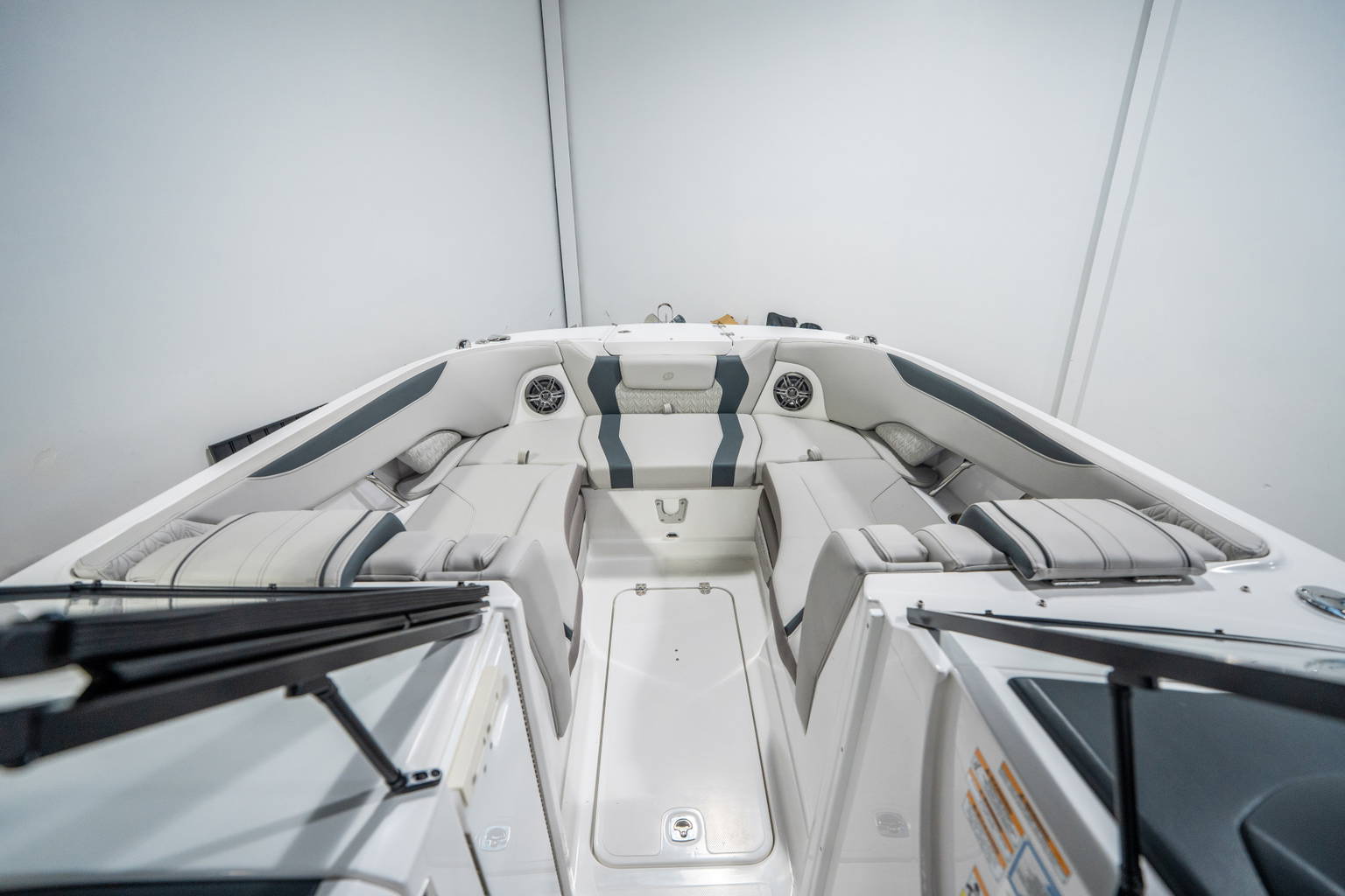 New 2026 Hurricane SunDeck 2600 OB #3386 image 22