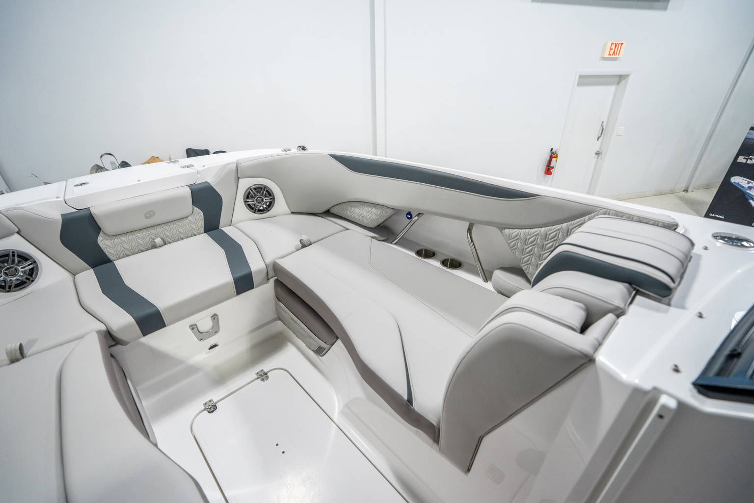 New 2026 Hurricane SunDeck 2600 OB #3386 image 24