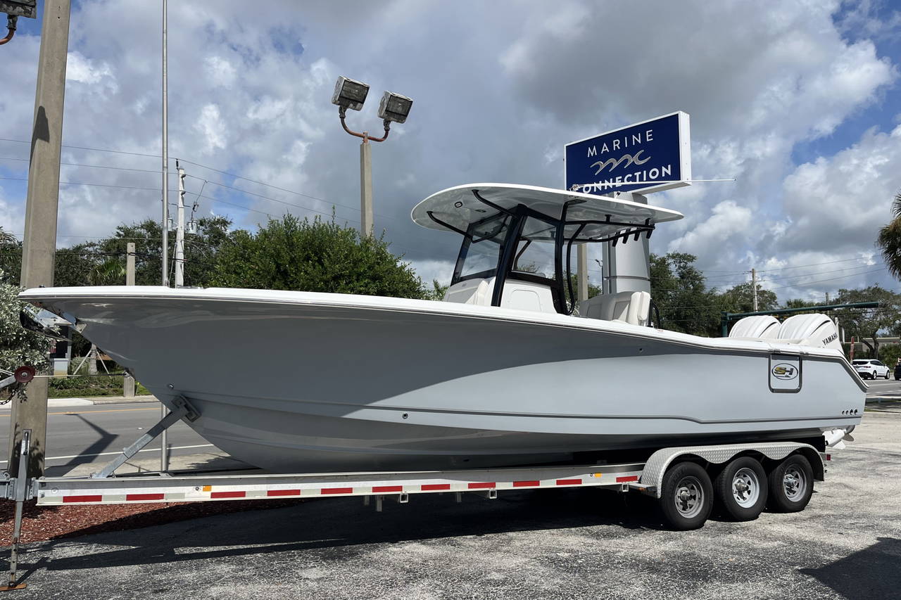 Main image of Sea Hunt Ultra 305 SE in Vero Beach, FL