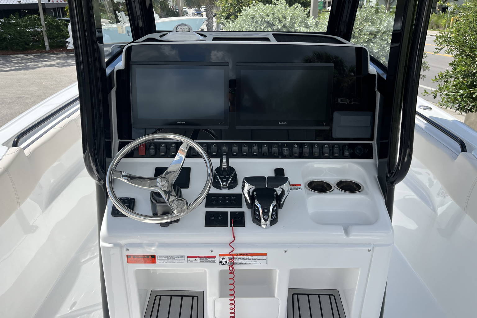 New 2025 Sea Hunt Ultra 305 SE #0090 image 13