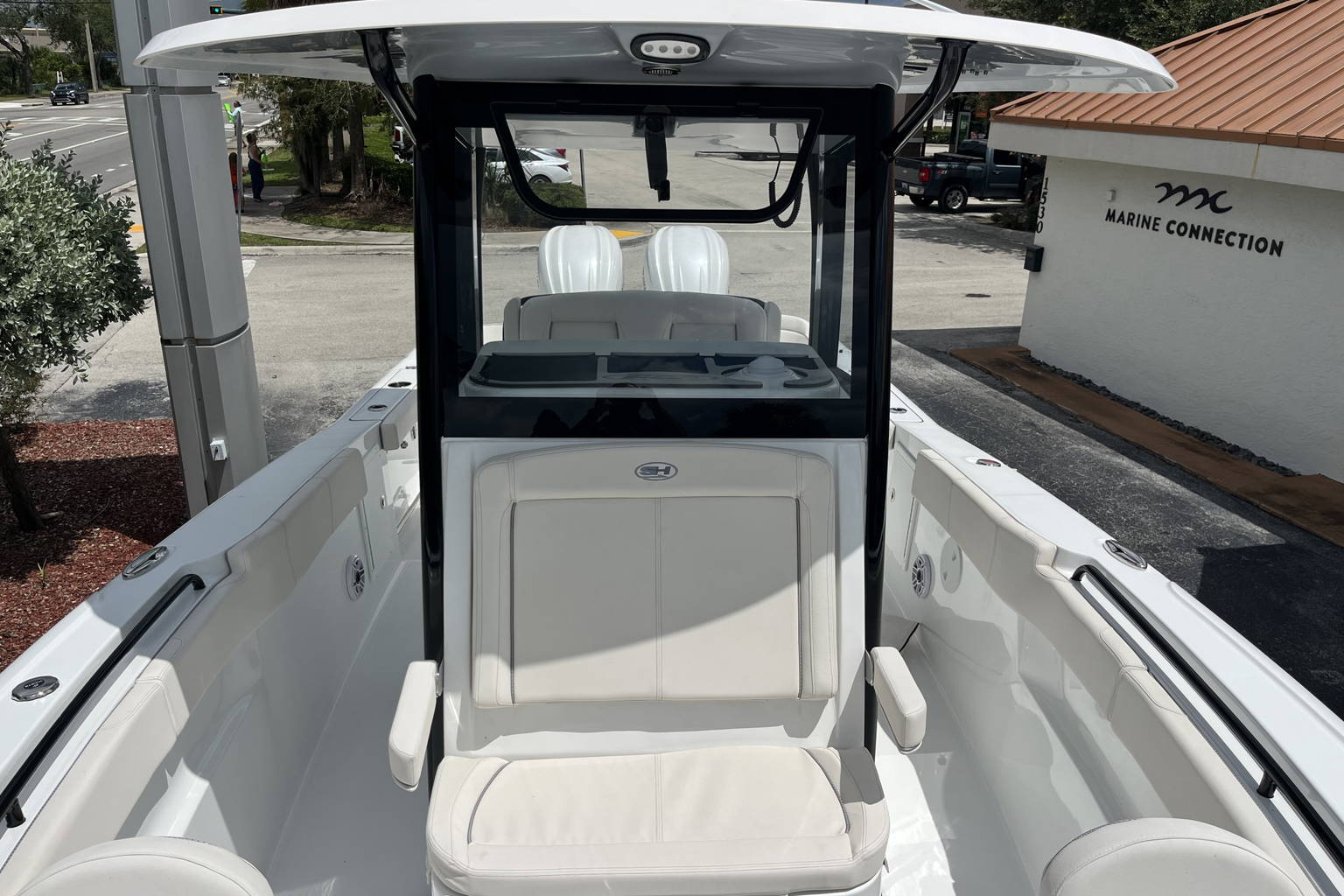 New 2025 Sea Hunt Ultra 305 SE #0090 image 24