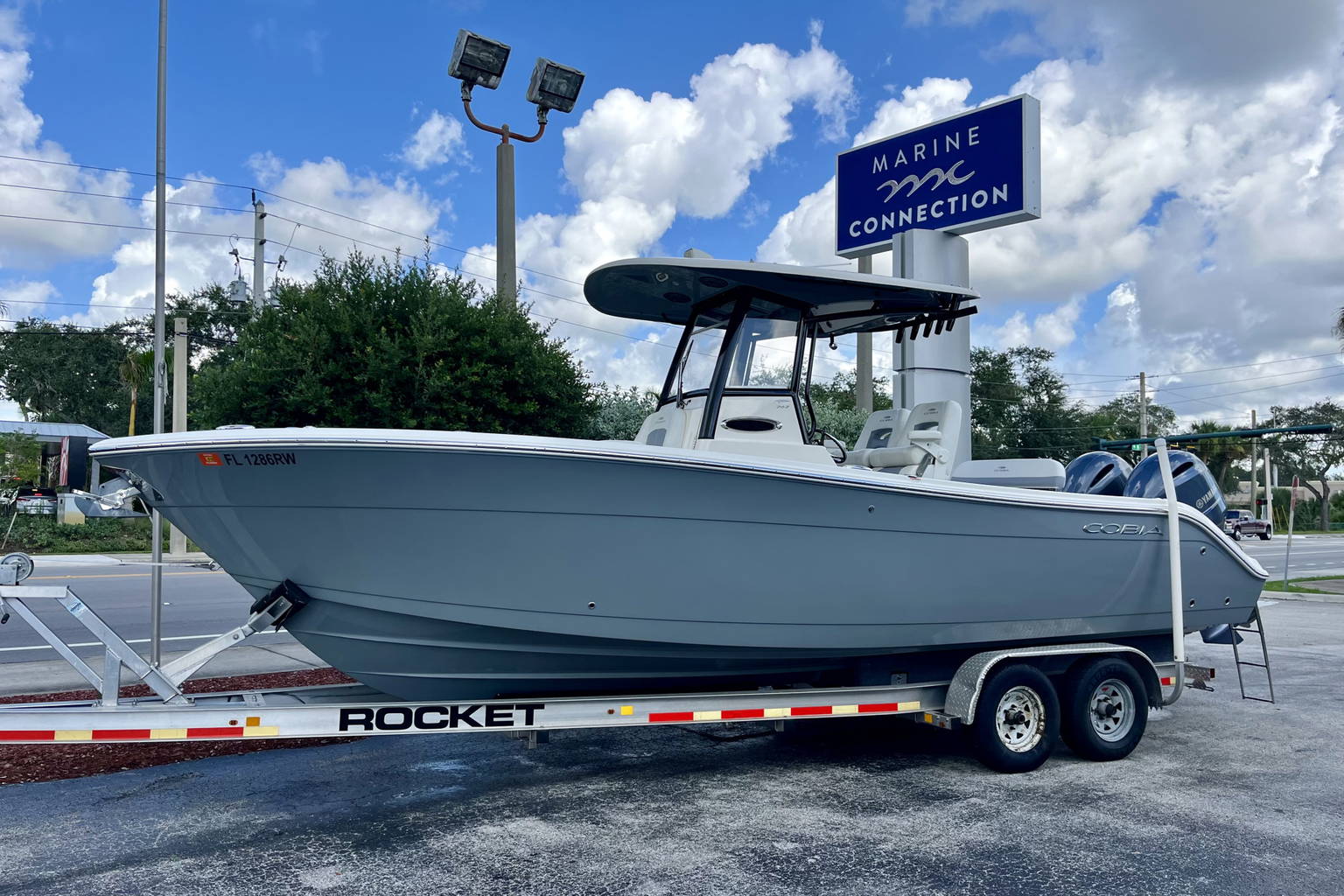 Used 2019 Cobia 262 #C008 image 1