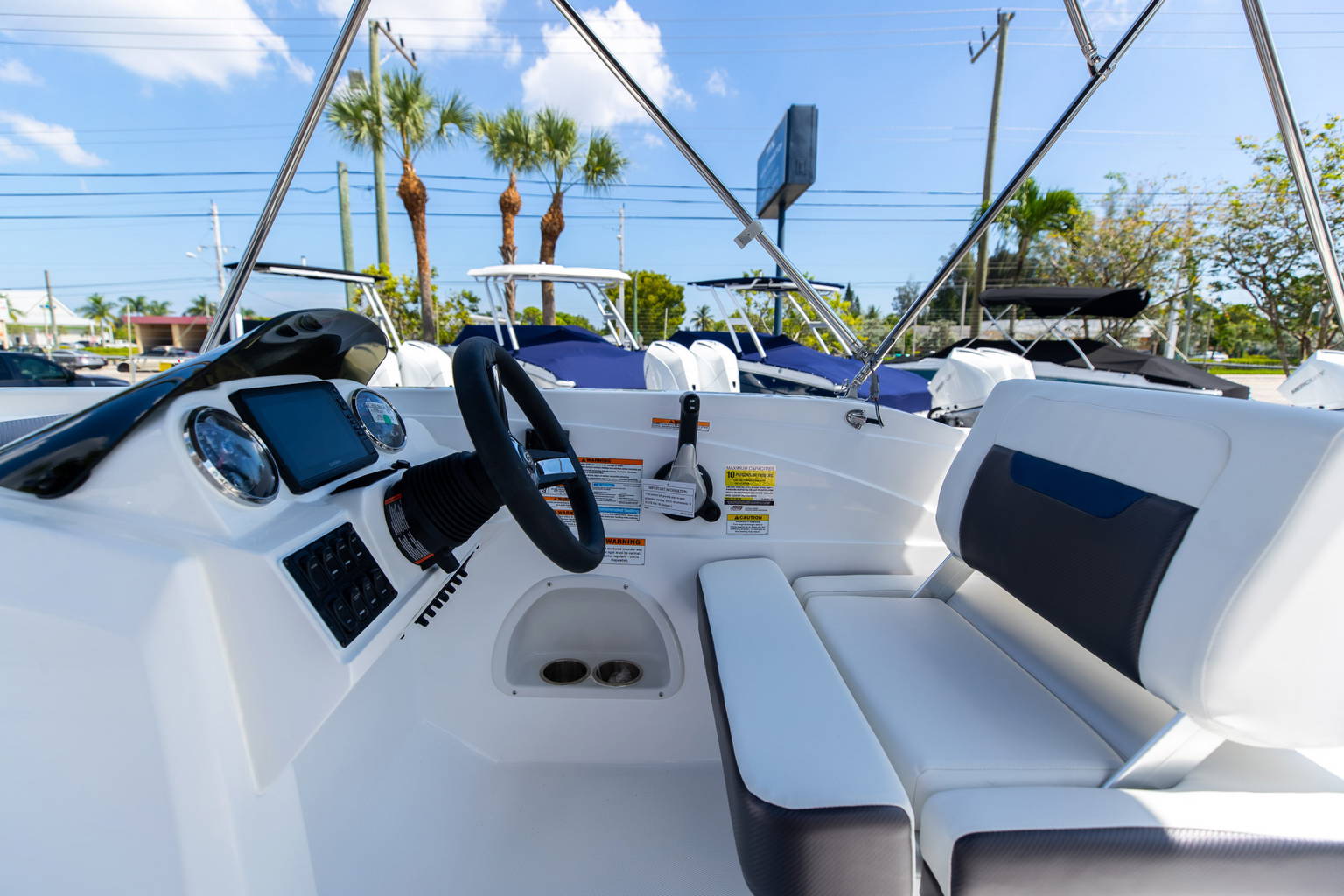 New 2023 Hurricane SunDeck Sport OB SS 205 OB #8856 image 17