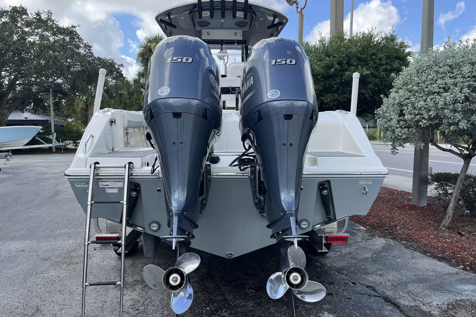 Used 2019 Cobia 262 #C008 image 5