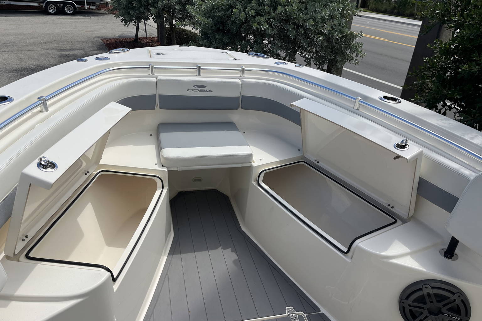 Used 2019 Cobia 262 #C008 image 16