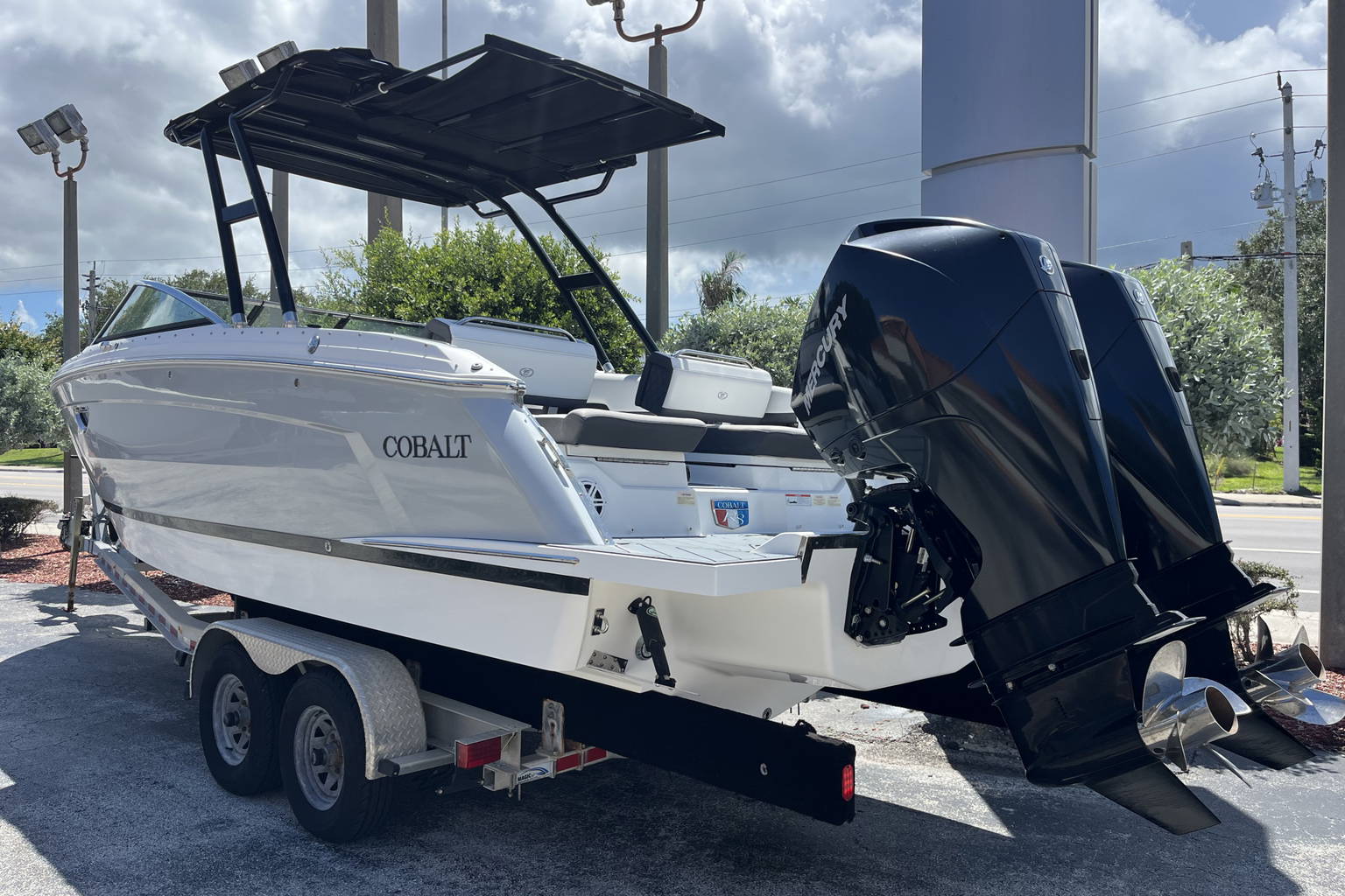 Used 2022 Cobalt R8 #8005 image 4