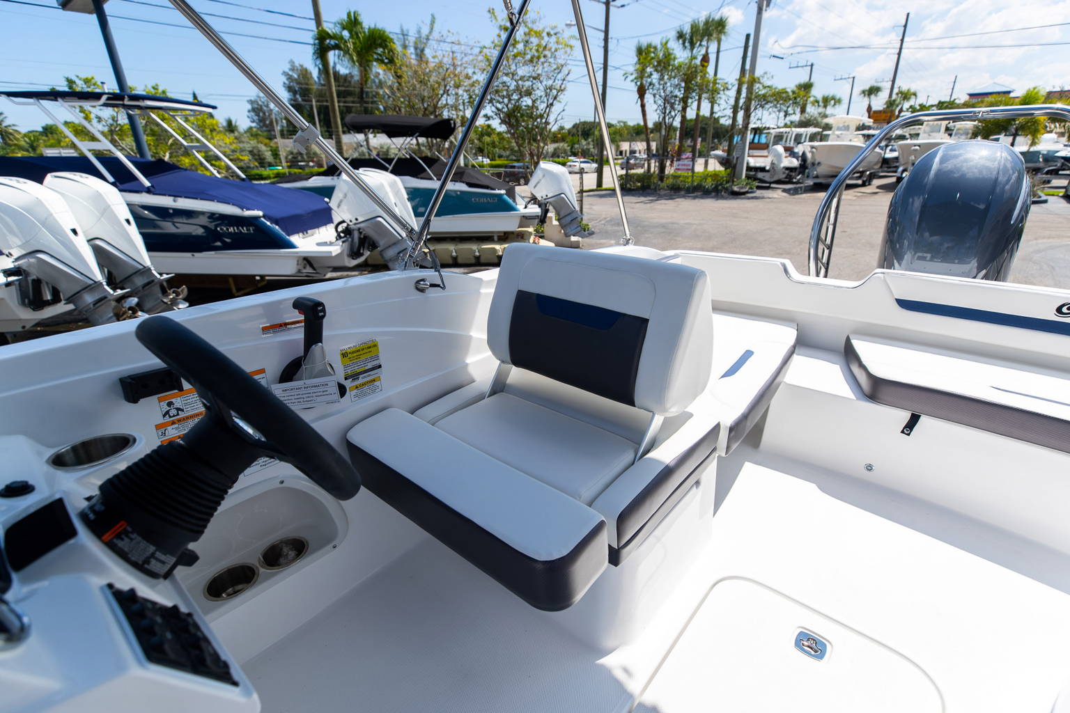 New 2023 Hurricane SunDeck Sport OB SS 205 OB #8856 image 21
