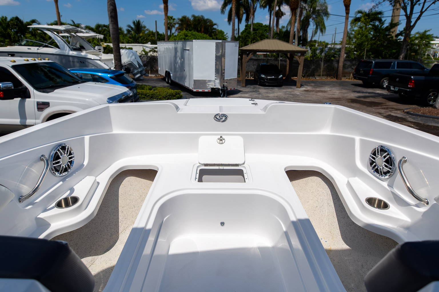 New 2023 Hurricane SunDeck Sport OB SS 205 OB #8856 image 25