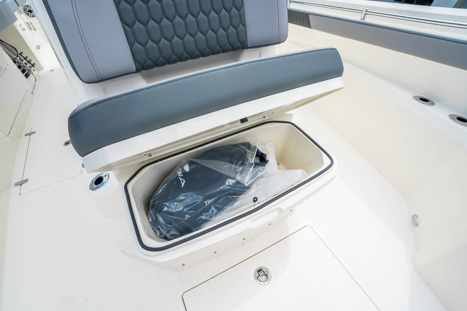 New 2026 Cobia 305 CC #L008 image 33