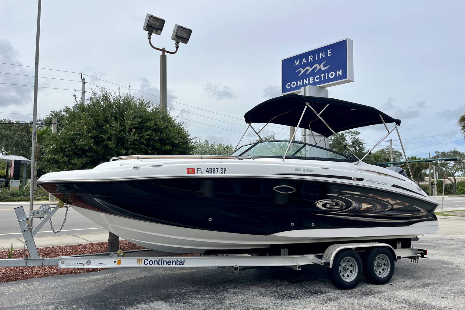 Used 2019 Hurricane 2400 #0871 image 1