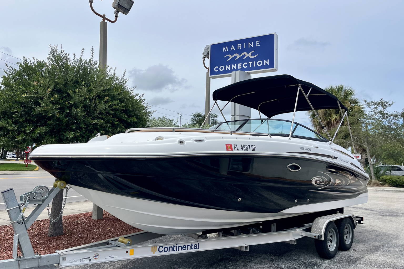 Used 2019 Hurricane 2400 #0871 image 2
