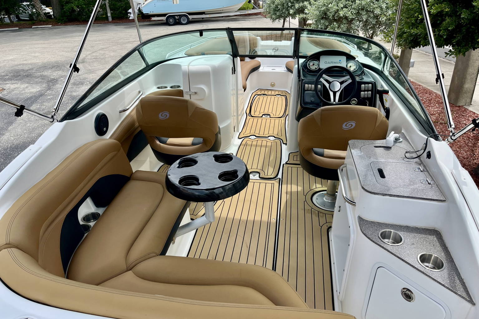 Used 2019 Hurricane 2400 #0871 image 8