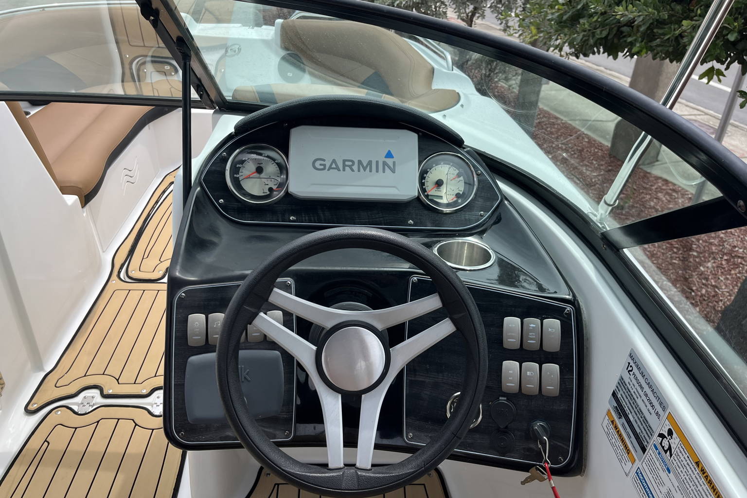 Used 2019 Hurricane 2400 #0871 image 9