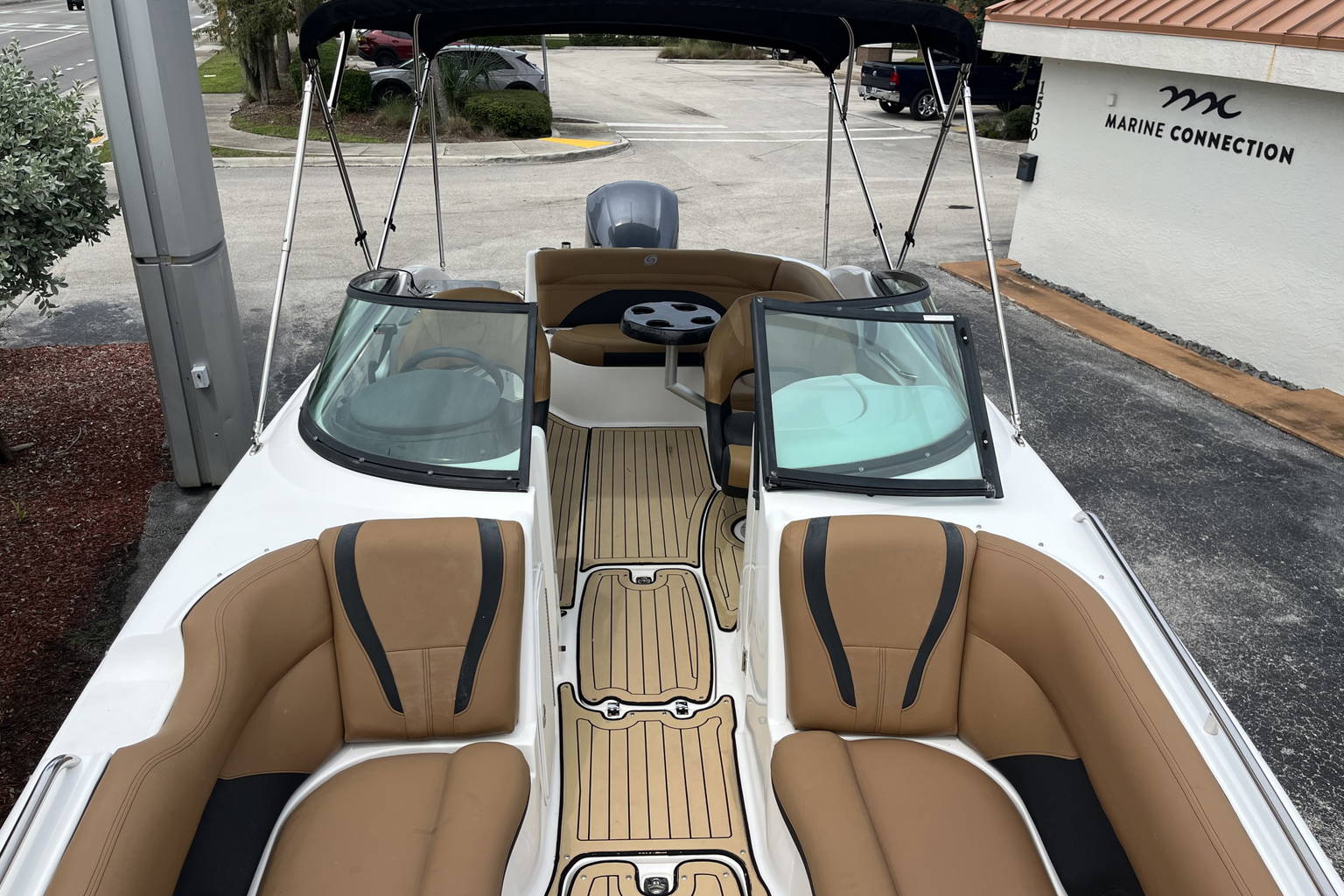 Used 2019 Hurricane 2400 #0871 image 15