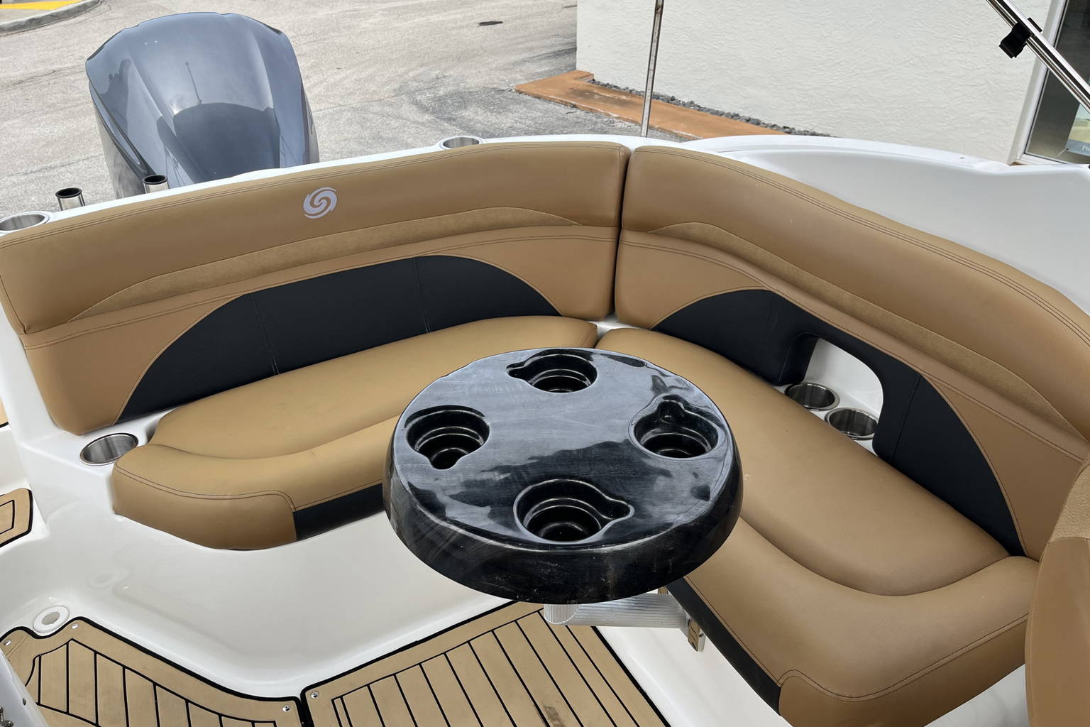 Used 2019 Hurricane 2400 #0871 image 19