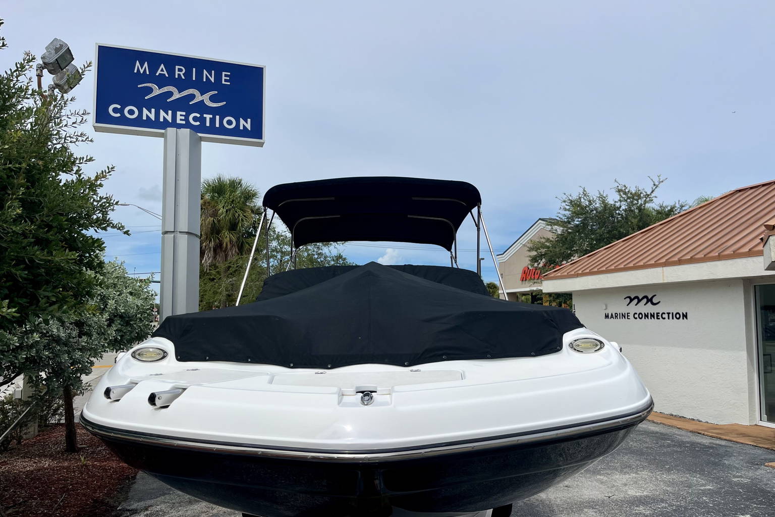 Used 2019 Hurricane 2400 #0871 image 22