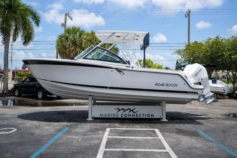 New 2022 Blackfin 252DC #H184 image 8