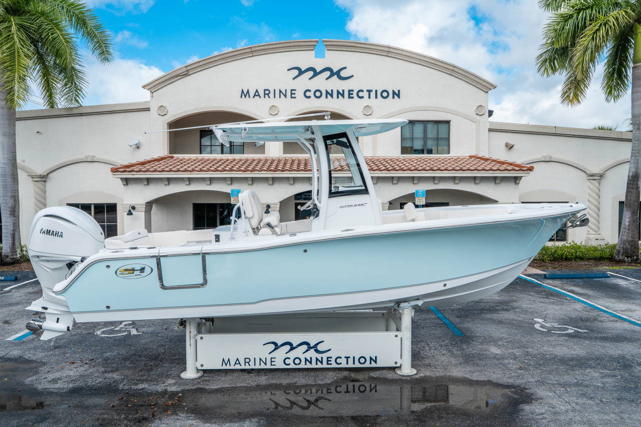 Main image of Sea Hunt Ultra 245 SE in Stuart, FL