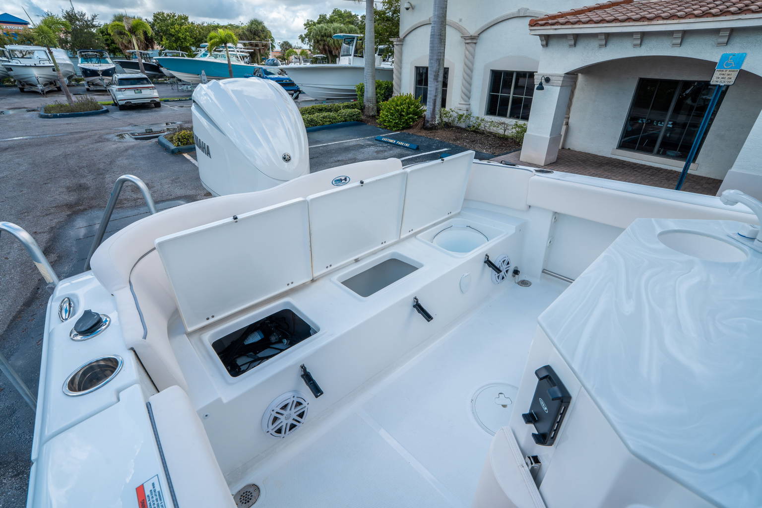 New 2026 Sea Hunt Ultra 245 SE #0171 image 12