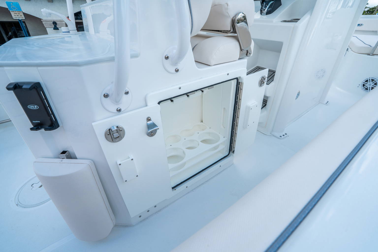 New 2026 Sea Hunt Ultra 245 SE #0171 image 16