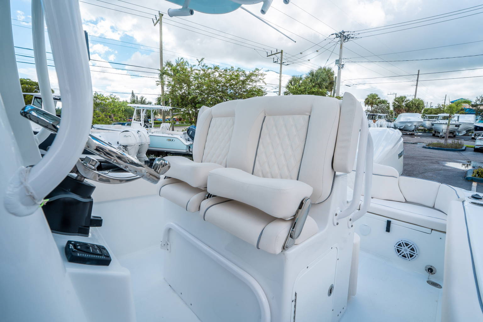 New 2026 Sea Hunt Ultra 245 SE #0171 image 19