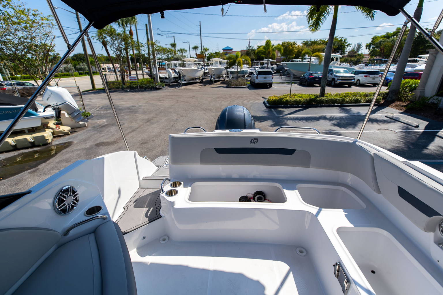 New 2023 Hurricane SunDeck OB SD 235 OB #9628 image 12