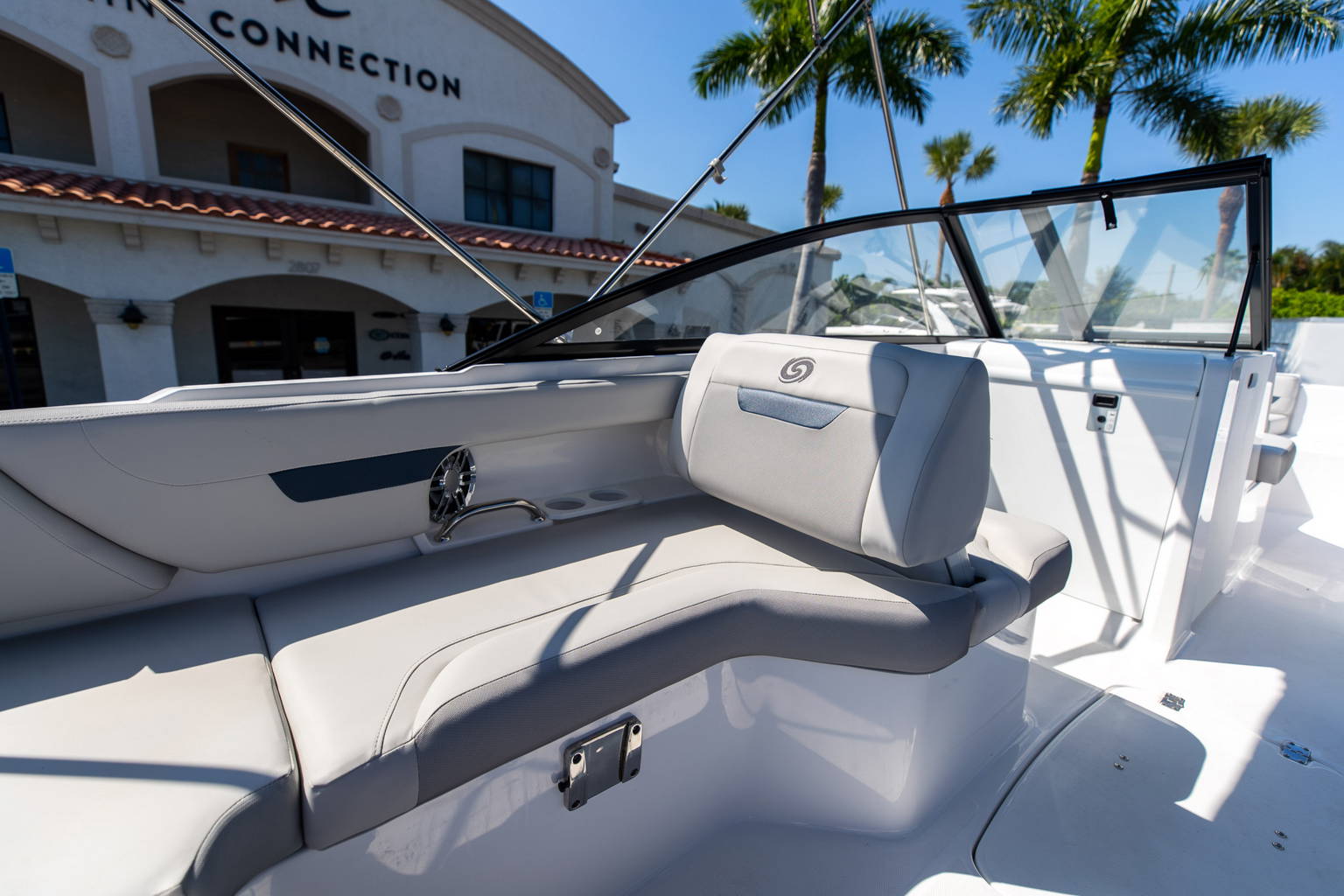 New 2023 Hurricane SunDeck OB SD 235 OB #9628 image 13