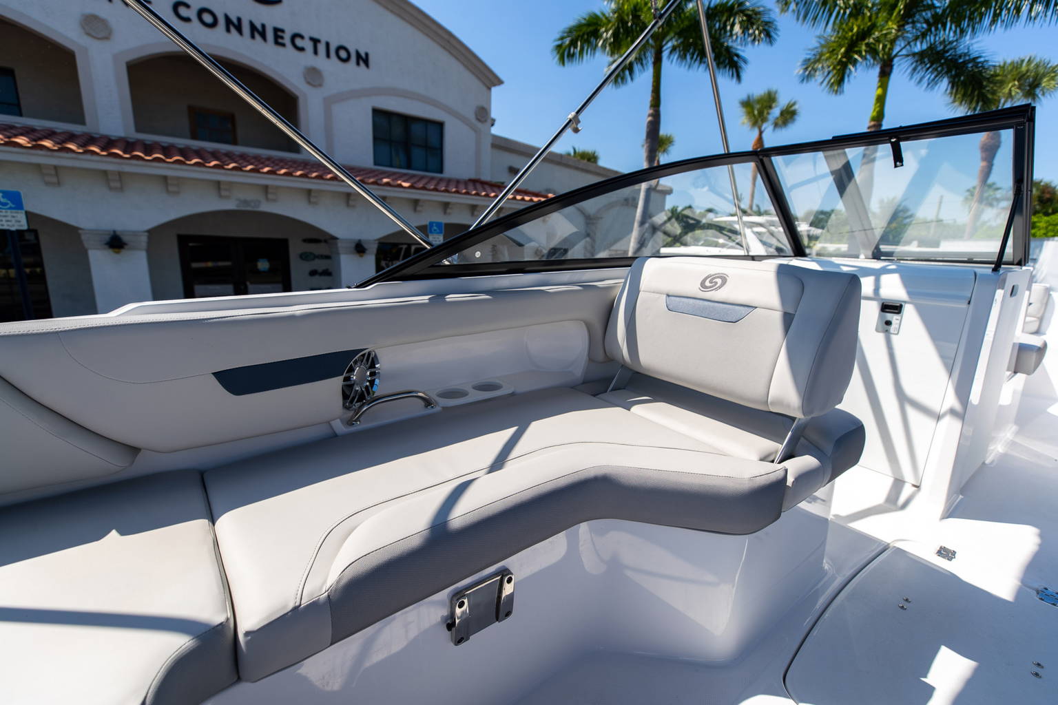 New 2023 Hurricane SunDeck OB SD 235 OB #9628 image 14
