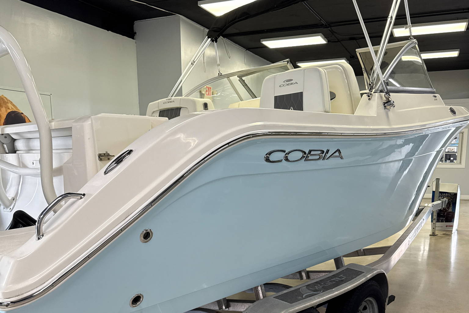 Used 2024 Cobia 220 DC #G003 image 5