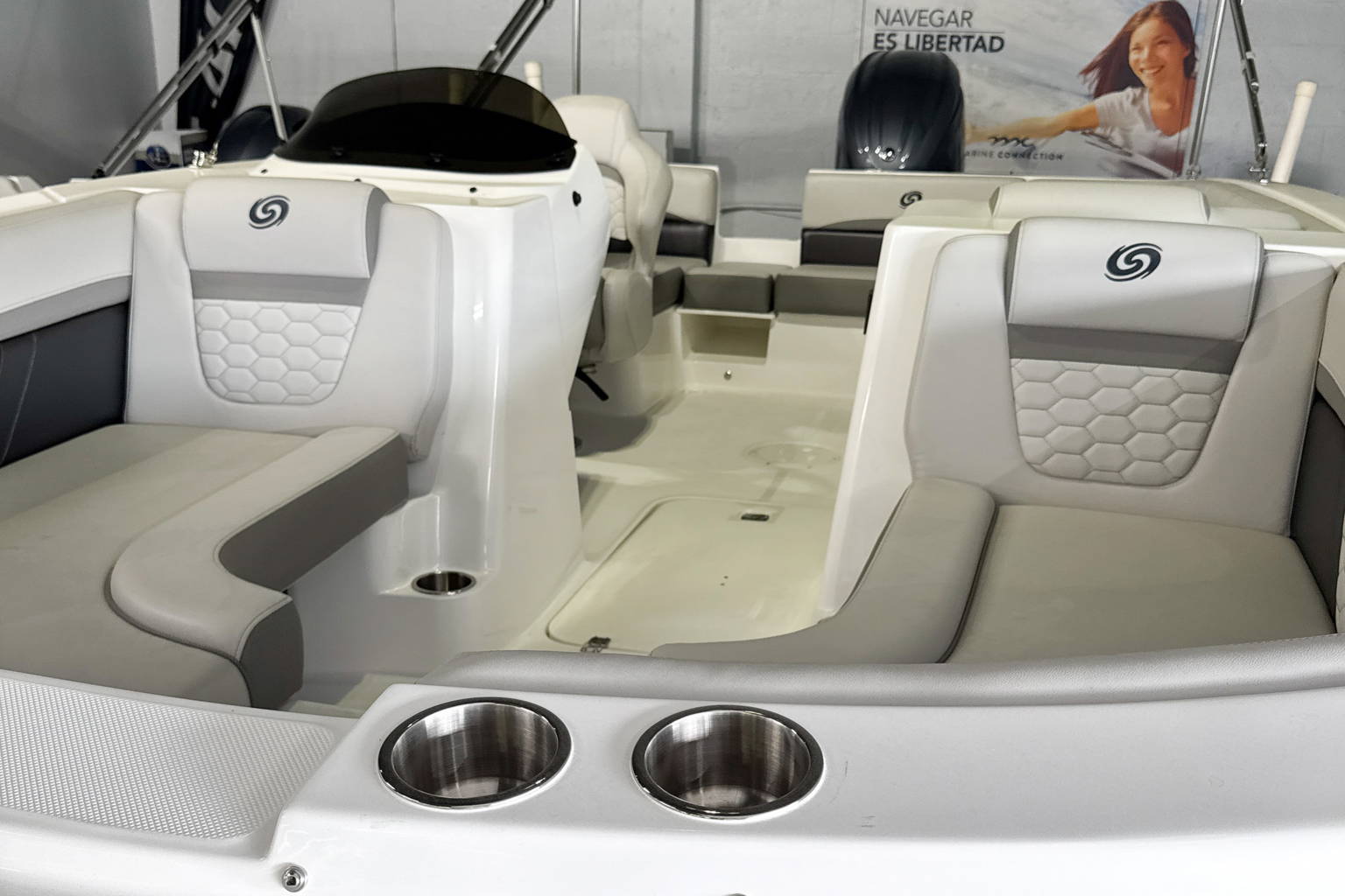 Used 2024 Hurricane SunDeck Sport 192 RL OB #6054 image 5