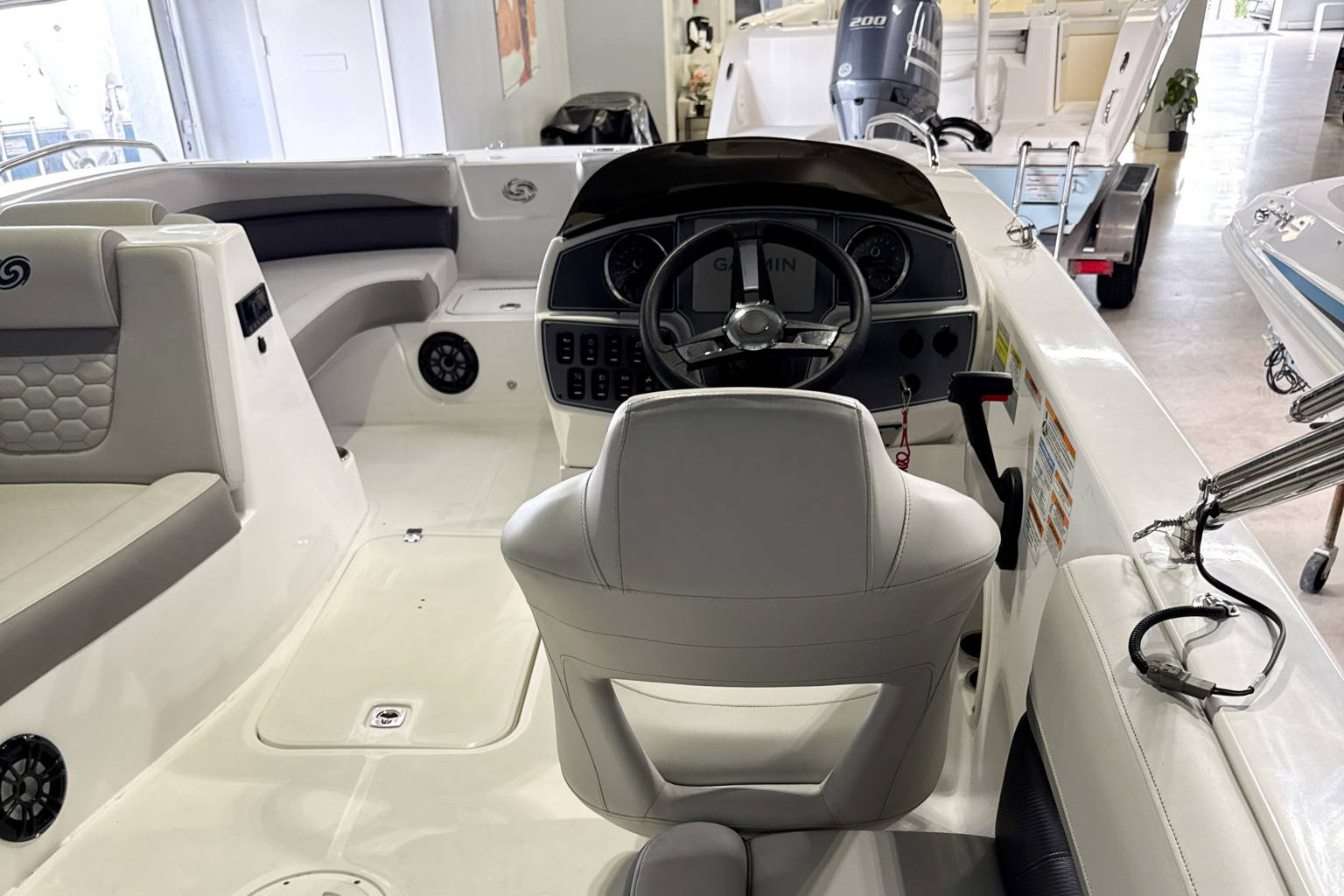 Used 2024 Hurricane SunDeck Sport 192 RL OB #6054 image 6