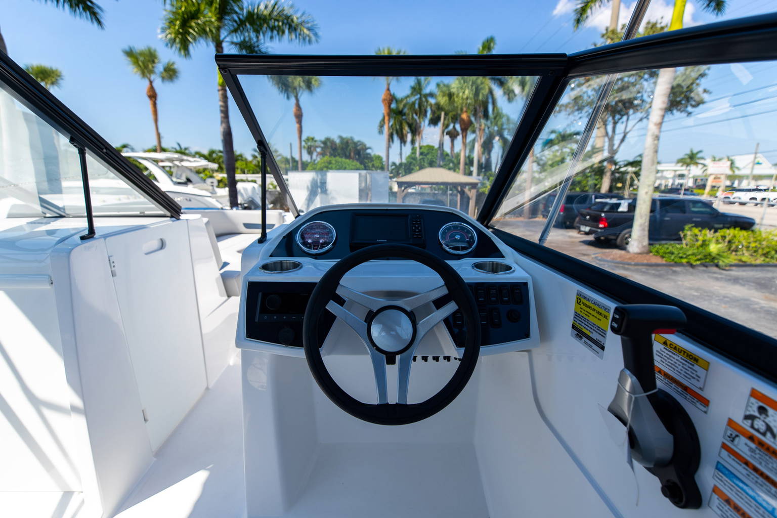 New 2023 Hurricane SunDeck OB SD 235 OB #9628 image 18