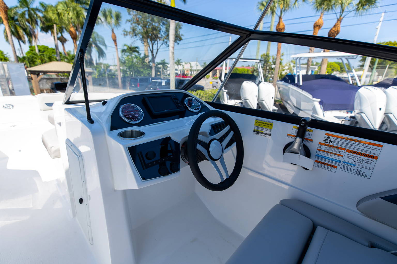 New 2023 Hurricane SunDeck OB SD 235 OB #9628 image 19