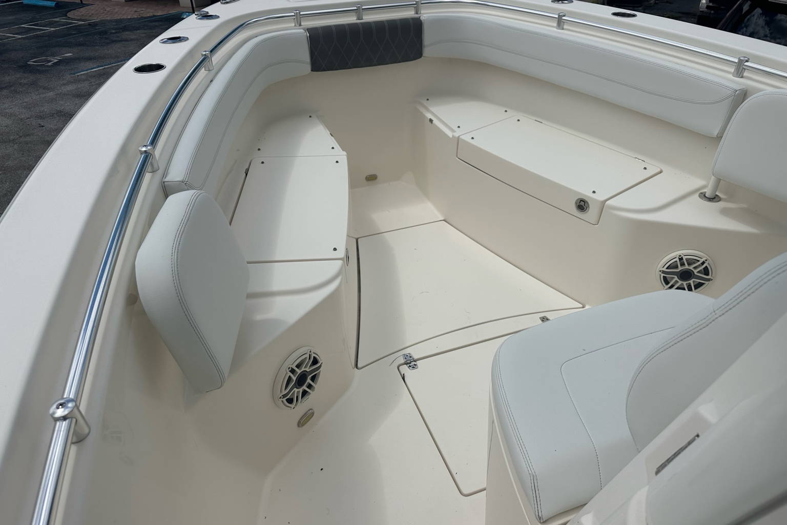 Used 2021 Cobia 280 #D005 image 6