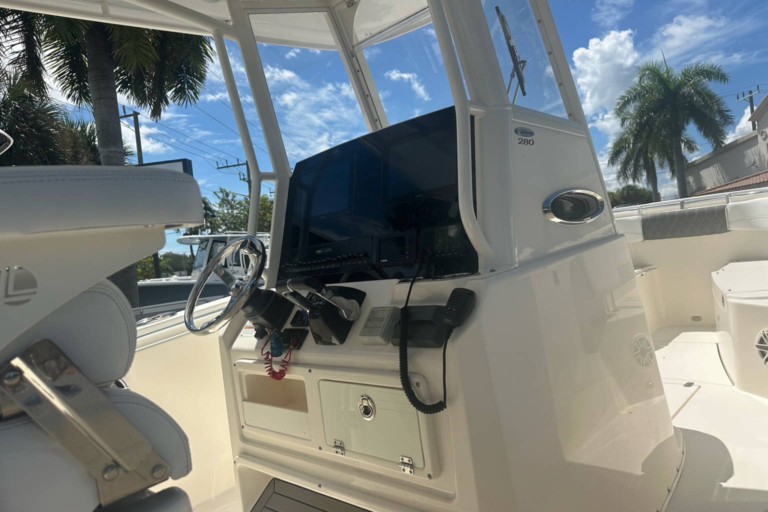 Used 2021 Cobia 280 #D005 image 5