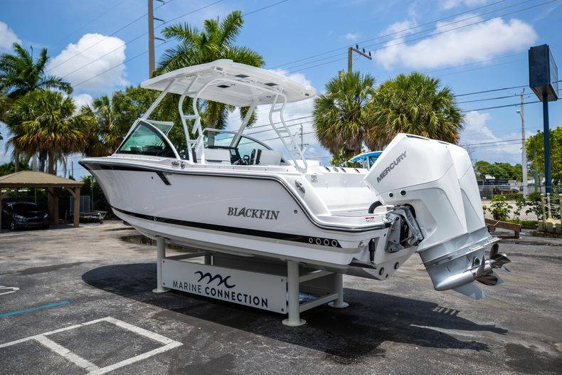 New 2022 Blackfin 252DC #H184 image 9