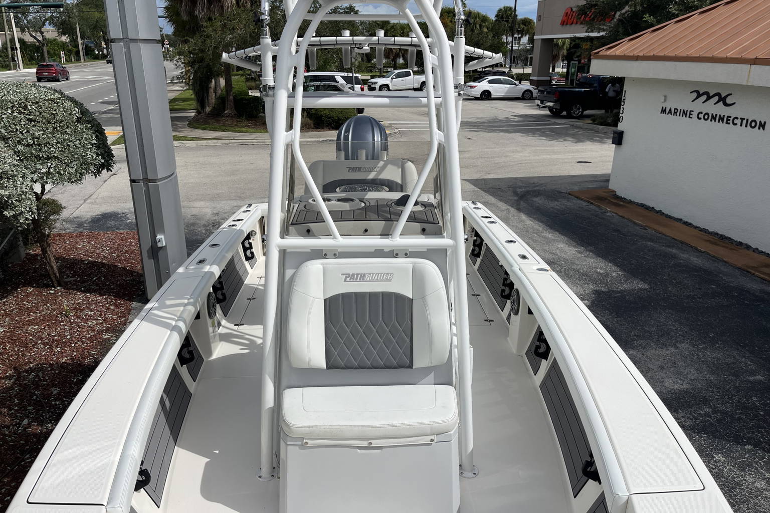 New 2024 Pathfinder 2400 Open #H005 image 15