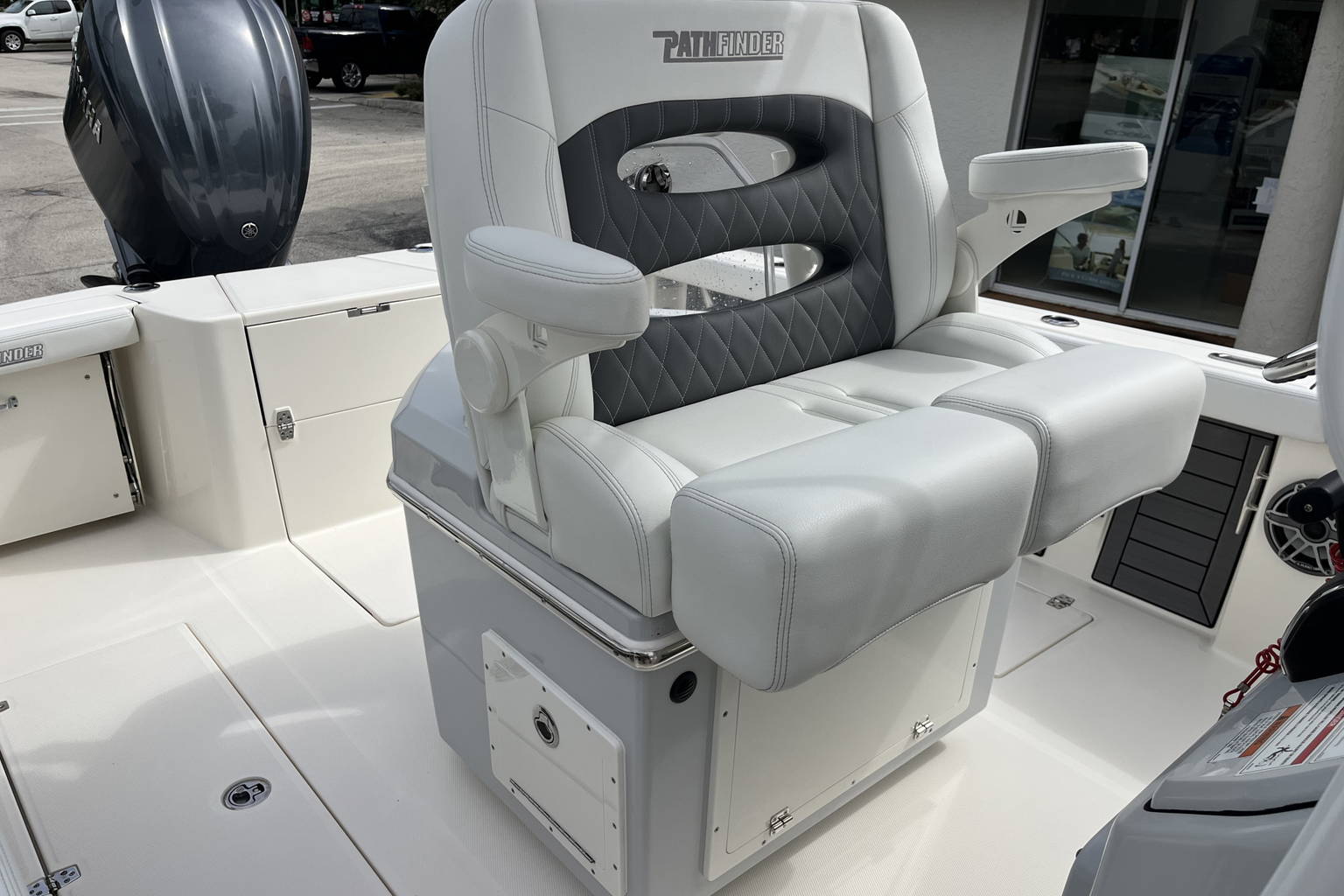 New 2024 Pathfinder 2400 Open #H005 image 21