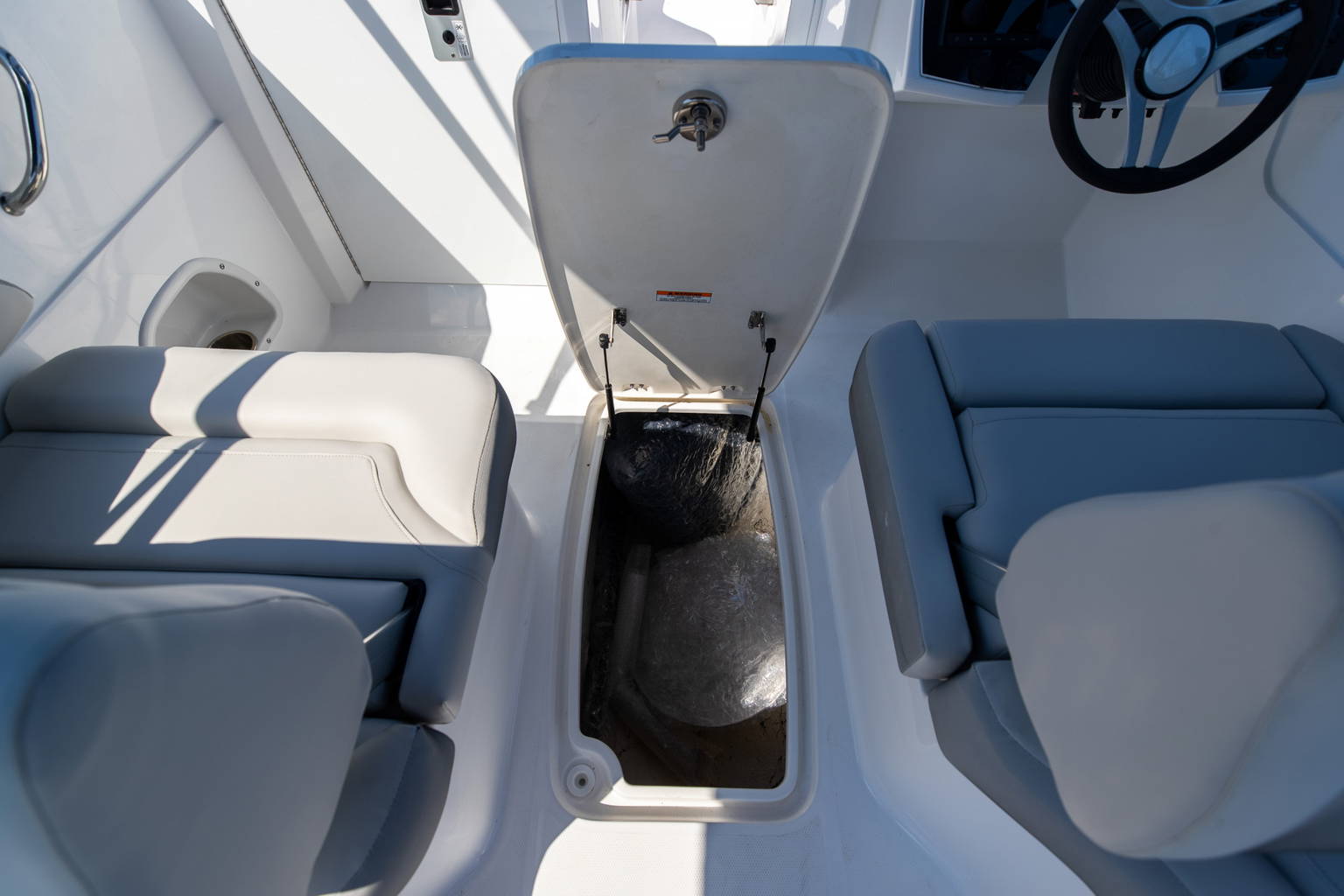 New 2023 Hurricane SunDeck OB SD 235 OB #9628 image 26