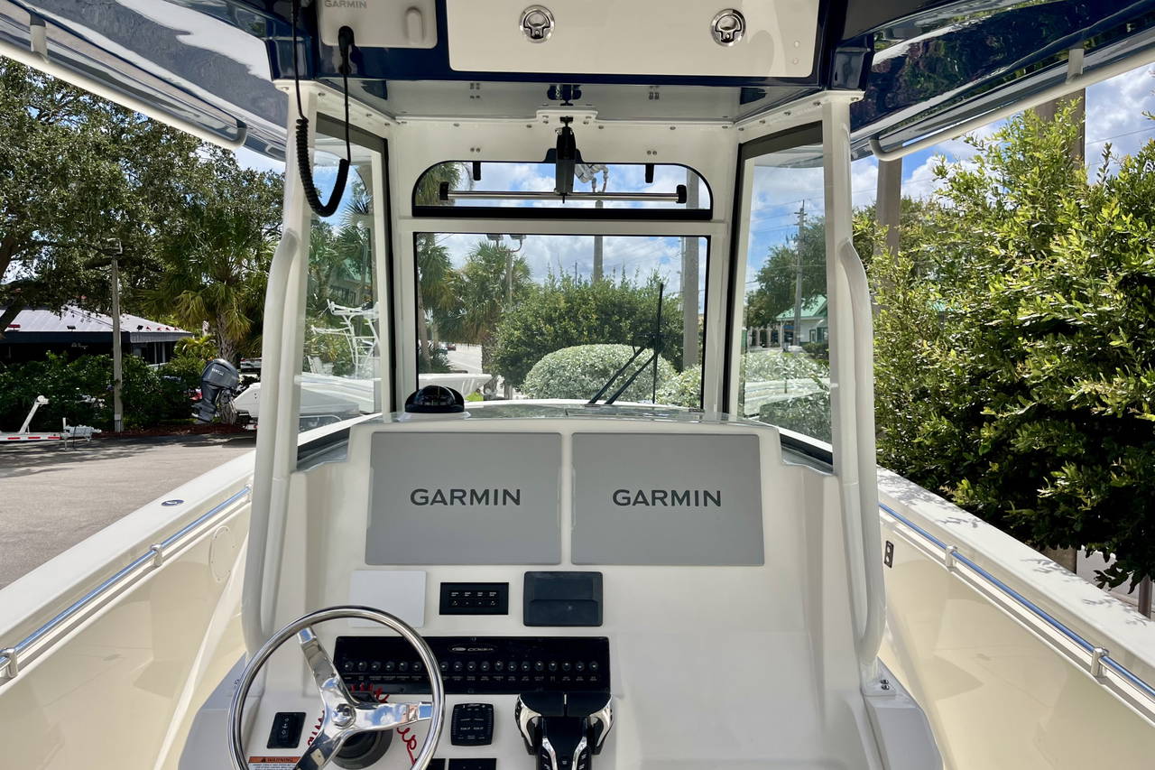 Alternative image of Cobia 320 CC in Fort Lauderdale, FL