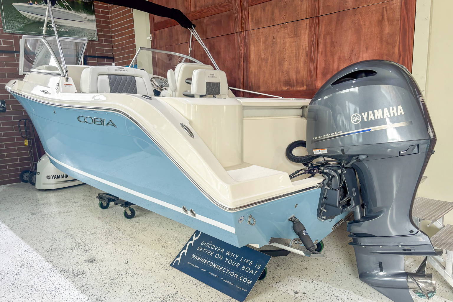 Used 2024 Cobia 220 DC #G004 image 2