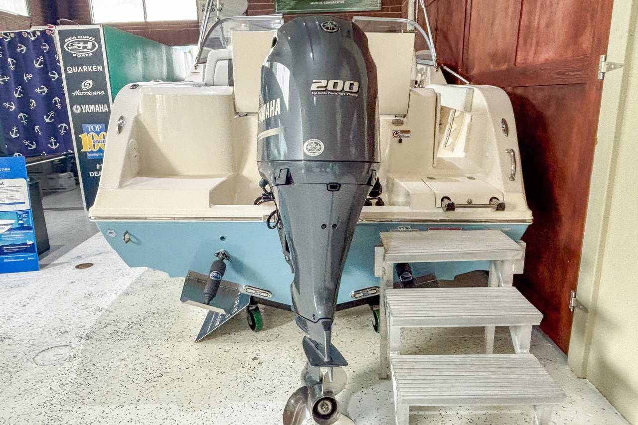 Alternative image of Cobia 220 DC in West Palm Beach, FL